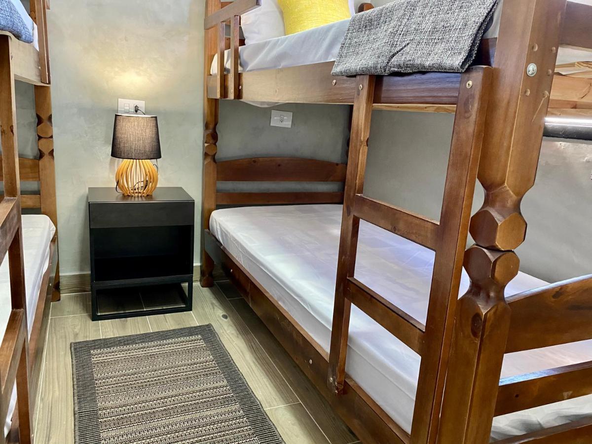 Cond/ Resid/ Cavallari/4Min Da Unimar Marília Buitenkant foto