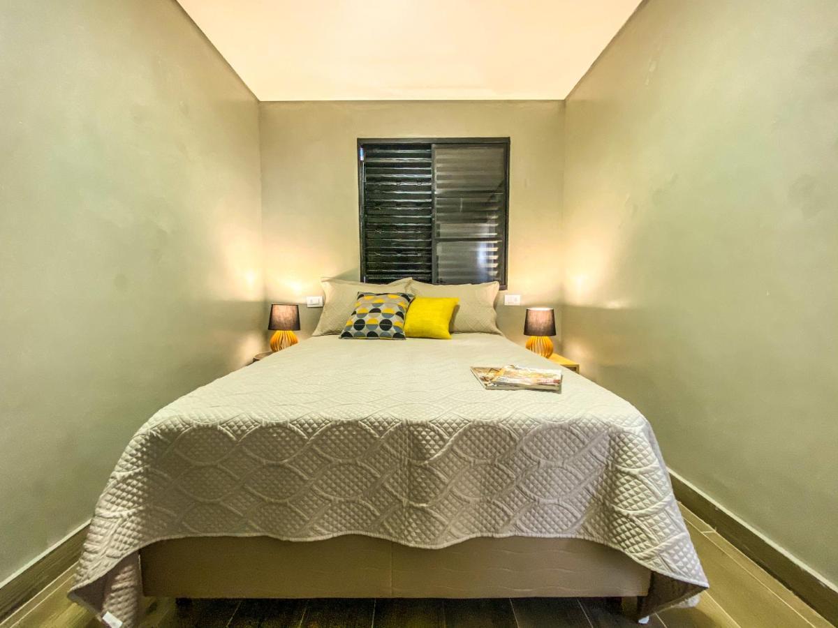 Cond/ Resid/ Cavallari/4Min Da Unimar Marília Buitenkant foto